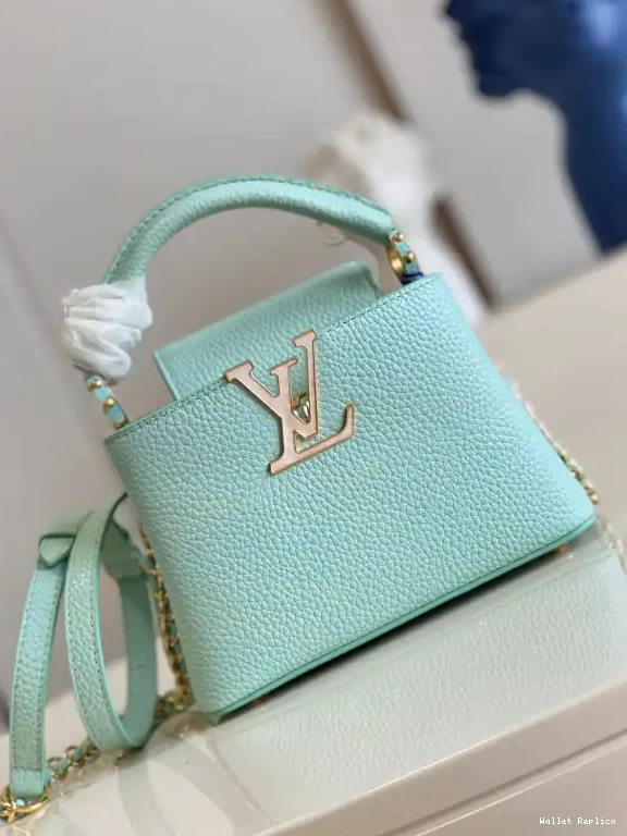 Affordable LOUIS VUITTON CAPUCINES MINI 0703